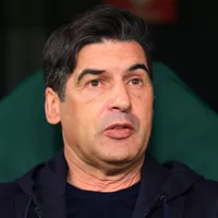 Endrick é alvo de intimidação, diz técnico do Lyon após expulsão do atacante