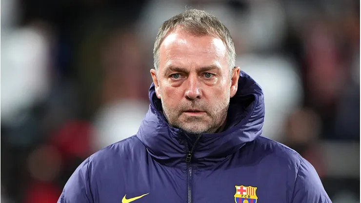 Hansi Flick pode deixar o Barcelona caso Laporta perca as eleições. Foto: Angel Martinez/Getty Images