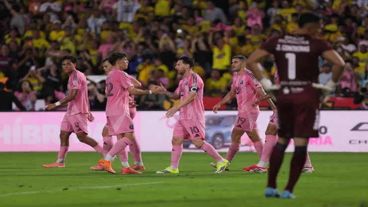 Messi na partida do Inter Miami contra o Barcelona de Guayaquil - Franklin Jacome/Getty Images