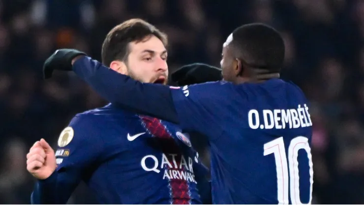Com dois de Dembélé, PSG goleia Olympique de Marseille e dispara na ponta da tabela. (Foto de Federico Pestellini PsnewZ).