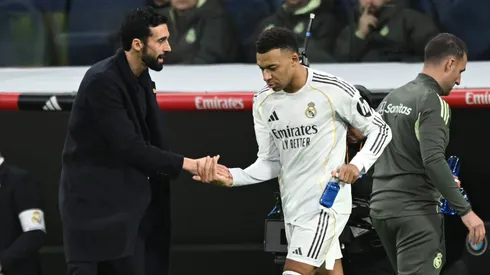 Em coletiva, Arbeloa blinda elenco e coloca Mbappé como sucessor de Cristiano Ronaldo. (Foto de Denis Doyle/Getty Images)
