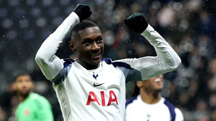 Randal Kolo Muani pelo Tottenham. (Foto: Alex Grimm/Getty Images)