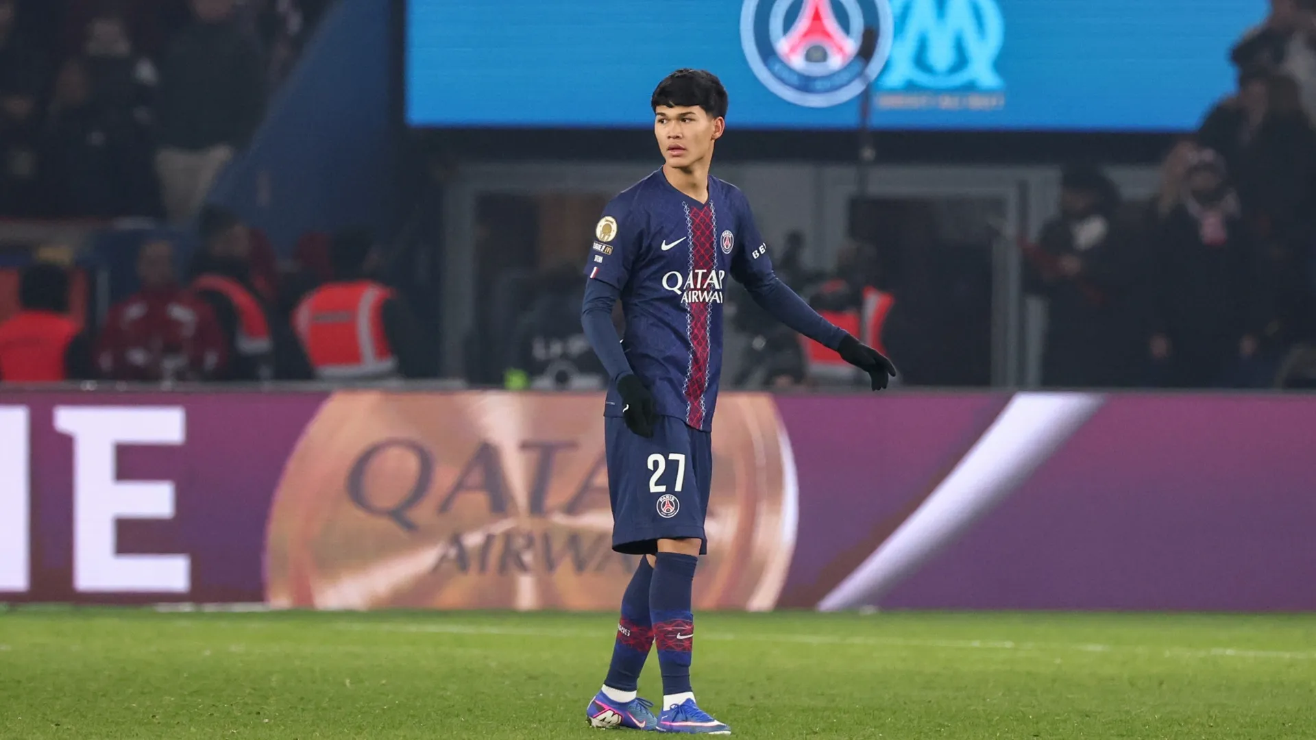 O atacante Dro Fernández em seu jogo de estreia no PSG