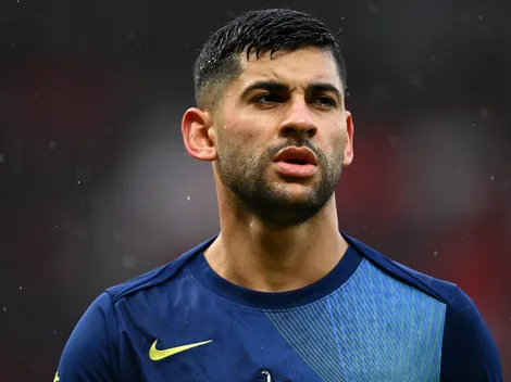 Ídolo do Manchester United sugere contratação de Cristian Romero