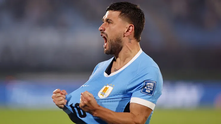 Arrascaeta comemora gol pela Seleção do Uruguai (Ernesto Ryan/Getty Images)