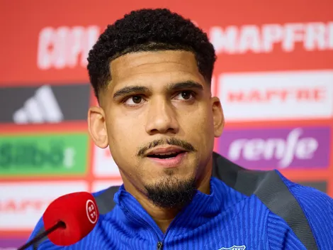 Ronald Araujo, do Barcelona, desabafa sobre afastamento dos gramados