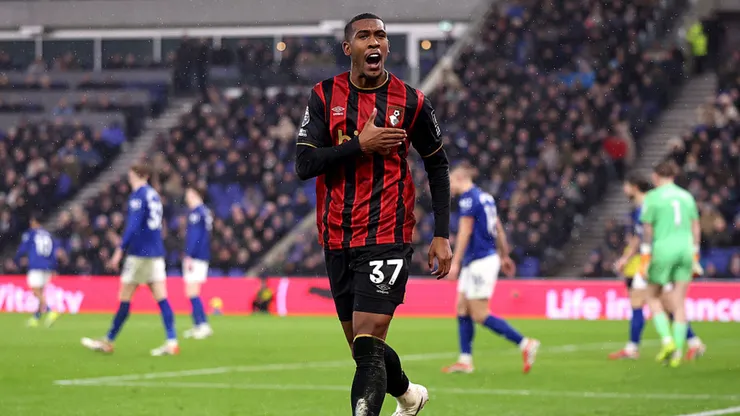 Rayan anotou mais um gol na Premier League. Carl Recine/Getty Images.