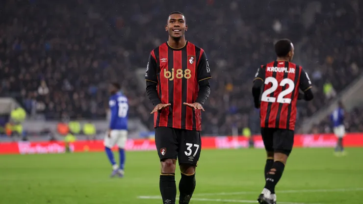 Rayan após marcar no Bournemouth. (Foto: Carl Recine/Getty Images)