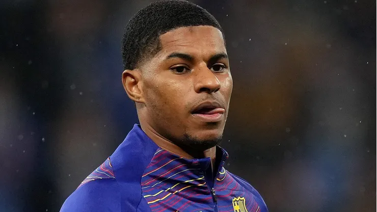 Marcus Rashford em aquecimento pelo Barça. (Photo by Alex Caparros/Getty Images)