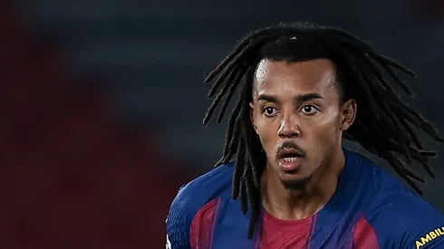 Chelsea e Liverpool disputam Koundé, do Barcelona. Foto: Eric Alonso/Getty Images
