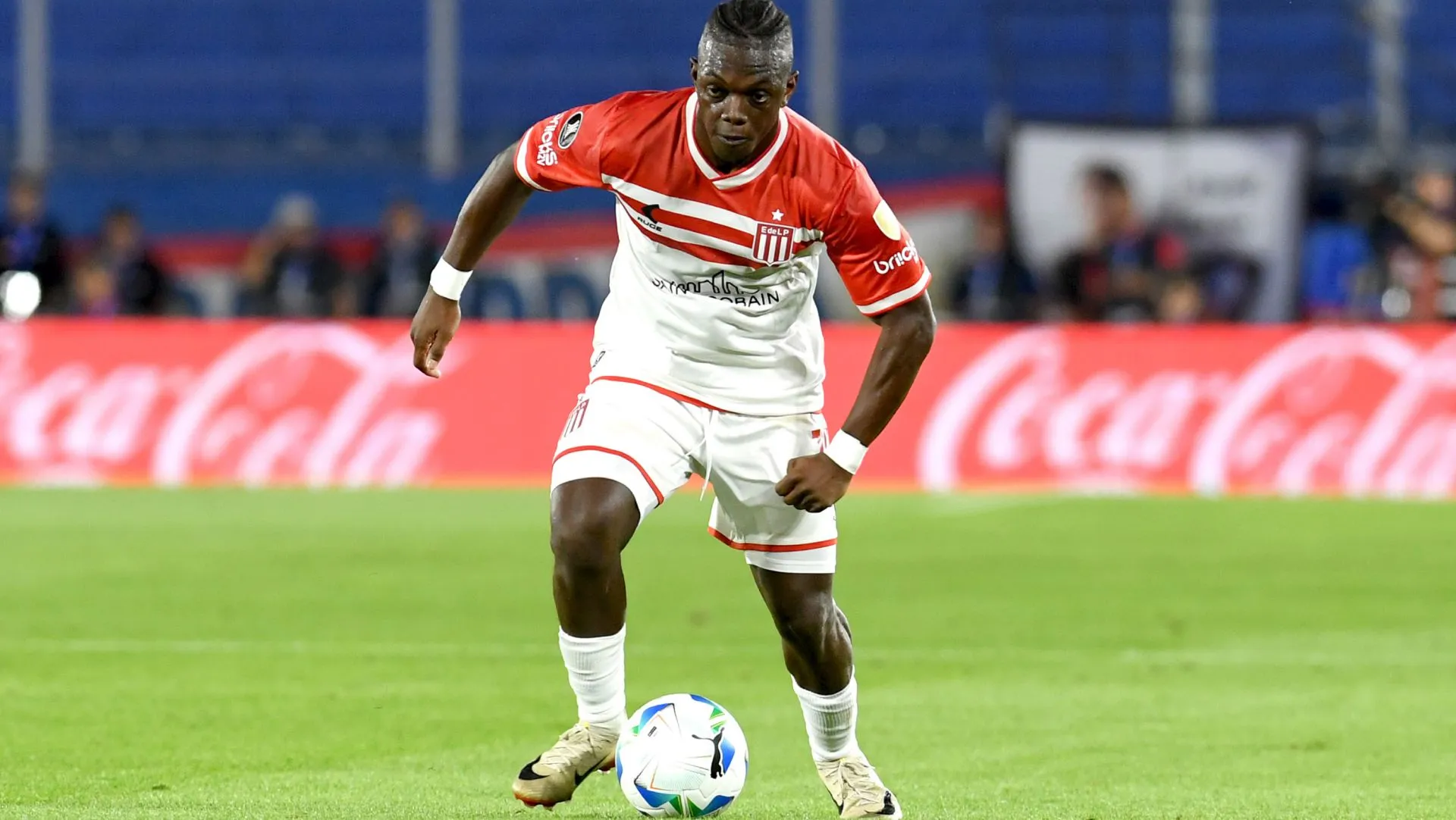 Cetré durante partida da Libertadores 2025. Foto: Christian Alvarenga/Getty Images