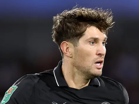 Bayern de Munique negocia contratação de Stones