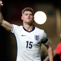 Liverpool mira Charlie Cresswell por R$ 163 milhões