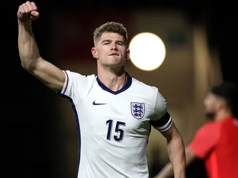 Liverpool mira Charlie Cresswell por R$ 163 milhões