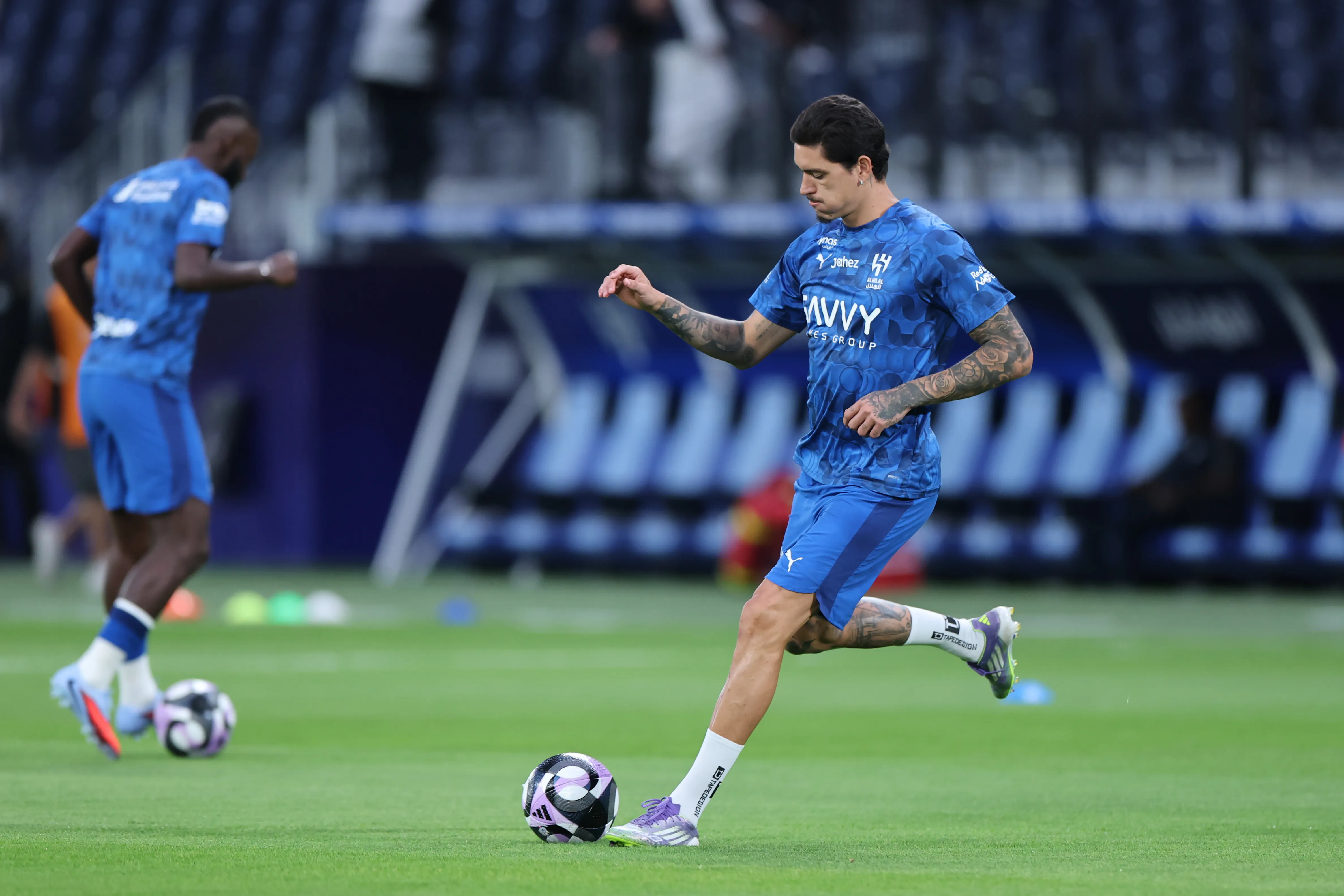 Darwin perde espaço no Al-Hilal após chegada de Benzema. Foto: Abdullah Ahmed/Getty Images