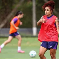 Paola Garcia, volante do Corinthians, é premiada