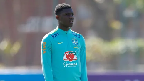 Khensane com a seleção brasileira sub-17. Foto: Rafael Ribeiro/ CBF