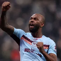 Igor Thiago renova contrato com o Brentford até 2031