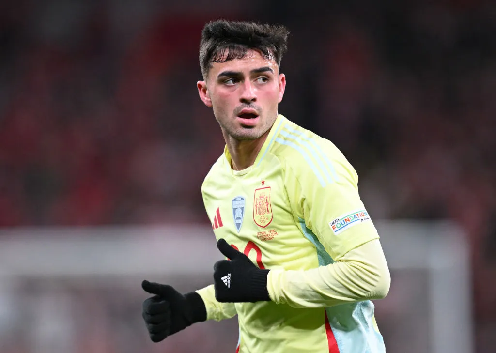 Pedri em campo pelo Barcelona (Photo by Stuart Franklin/Getty Images)
