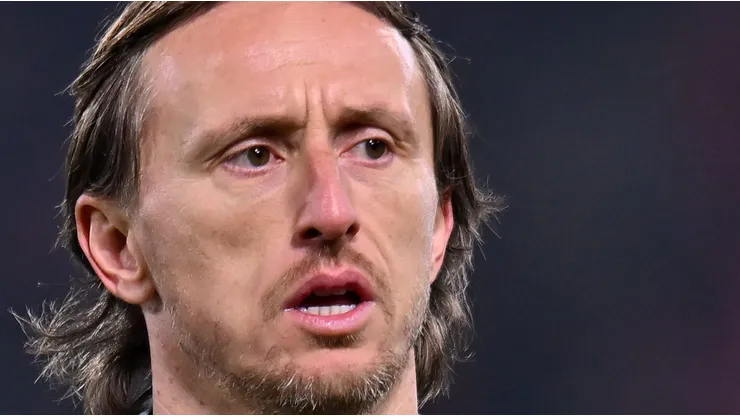 Milan não recebe resposta a respeito de renovação e Modric pode ir para o Oriente Médio. (Foto: Alessandro Sabattini/Getty Images)