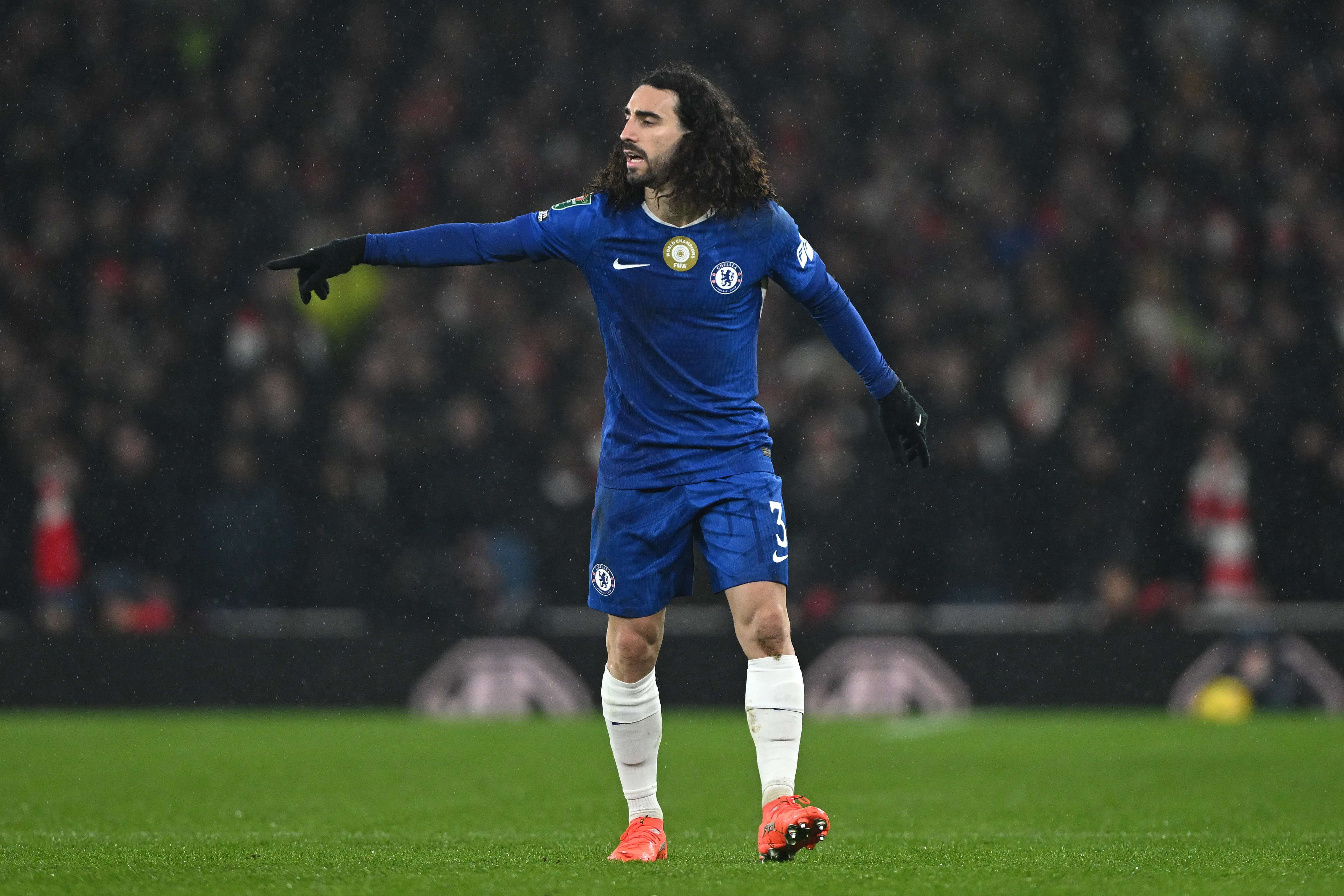 Marc Cucurella pelo Chelsea. (Foto: Mike Hewitt/Getty Images)