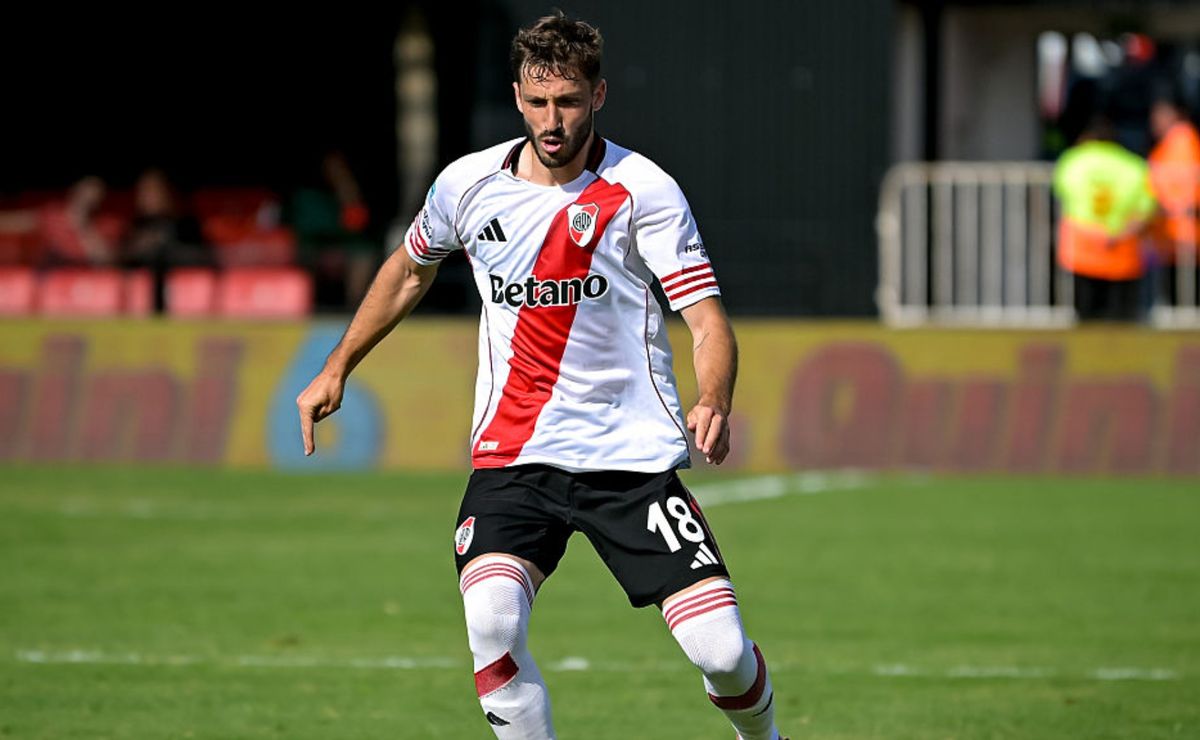 Flamengo procura novo clube para emprestar lateral após ser afastado pelo River Plate