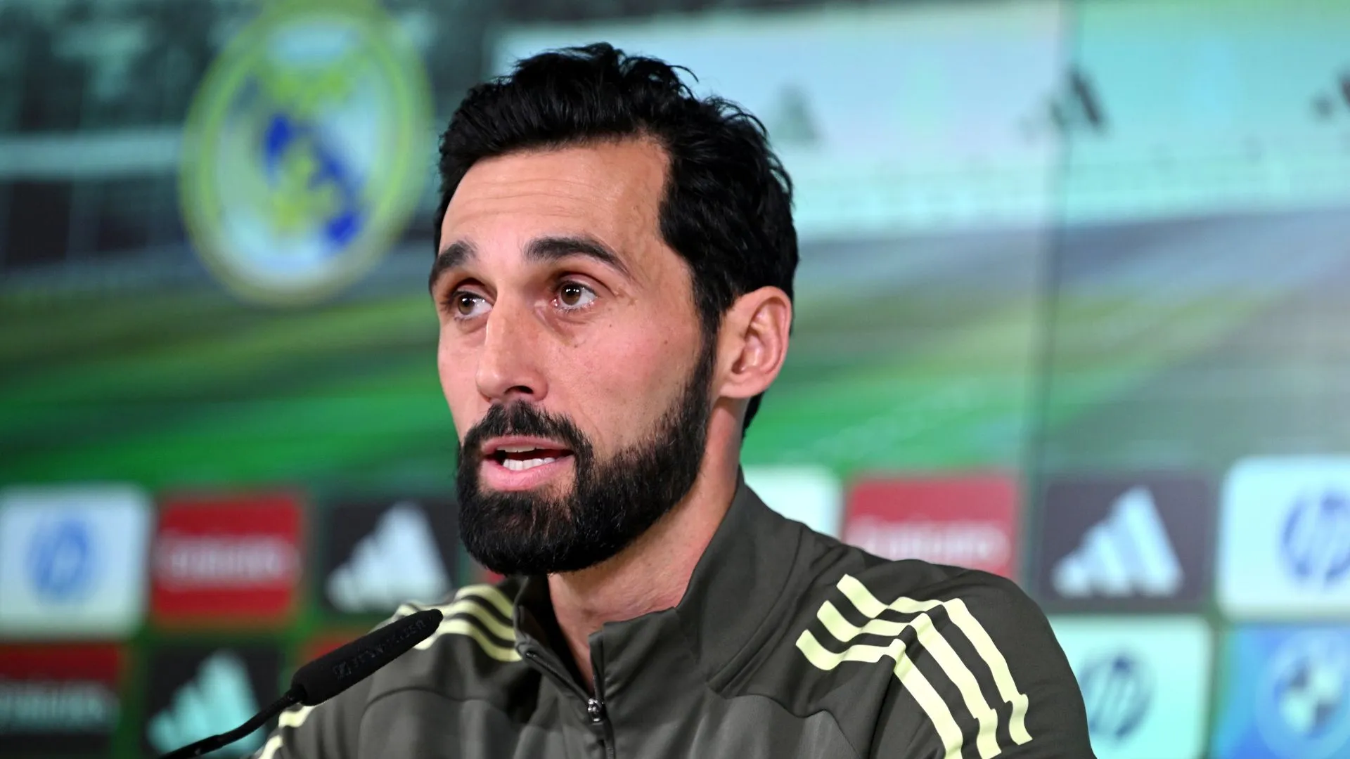Arbeloa, técnico do Real Madrid (foto: Denis Doyle/Getty Images)