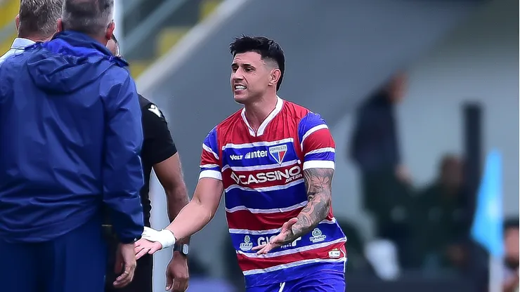 O centroavante Adam Bareiro em jogo do Fortaleza (Mauro Horita/Getty Images)