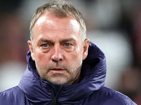 Jogadores do Barcelona questionam táticas de Hansi Flick após goleada