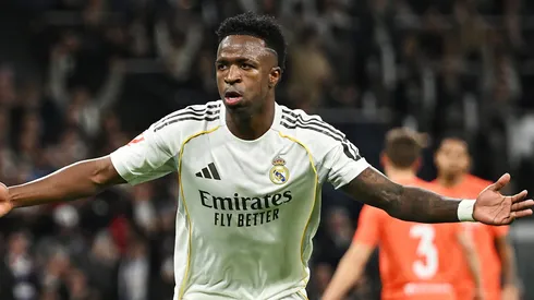 Vini Jr silencia críticos e marca golaço de pênalti em Real Madrid x Sociedad pela La Liga. (Foto: Denis Doyle/Getty Images)