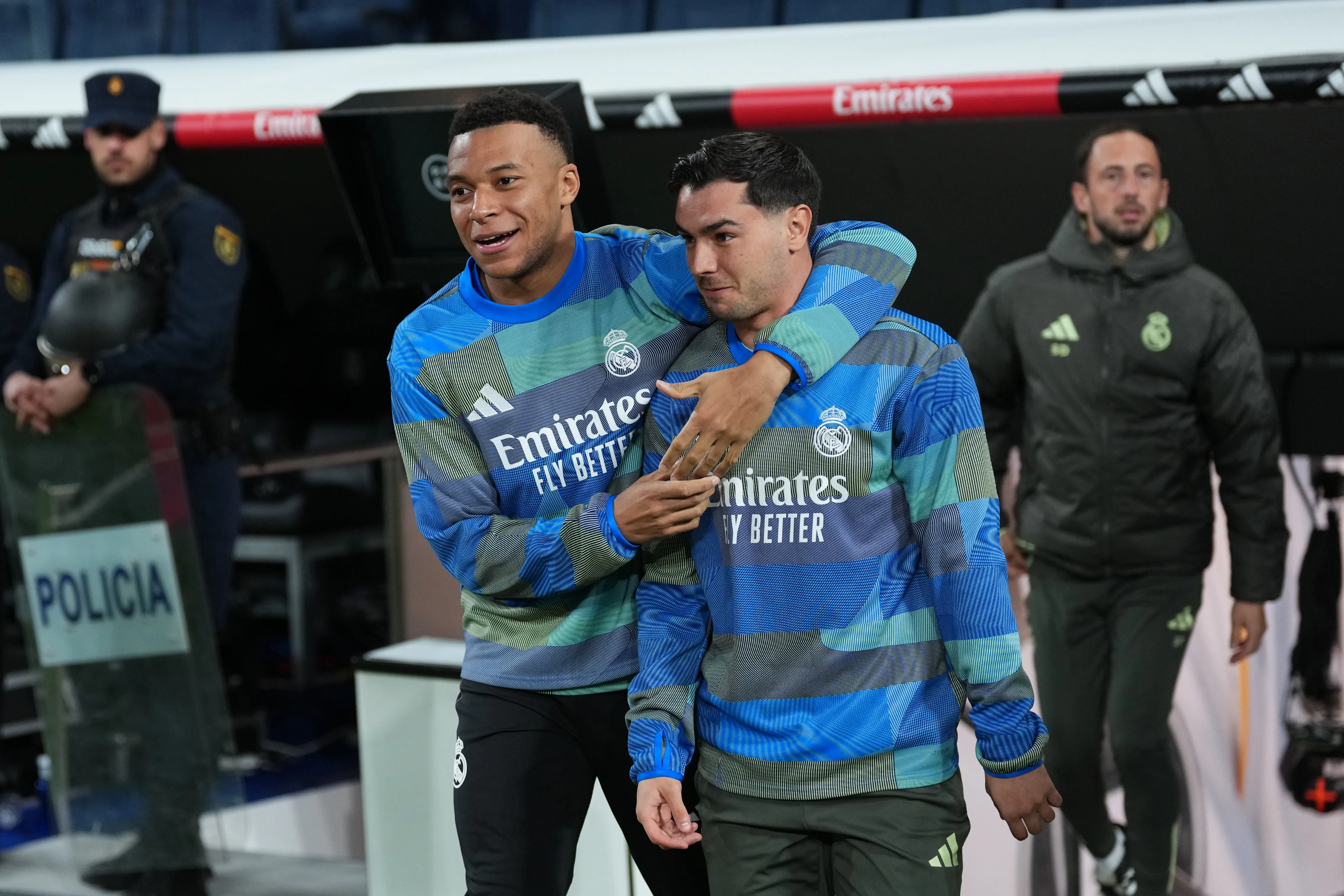 Mbappé esteve entre os reservas do Real Madrid contra a Real Sociedad. (Foto: Angel Martinez/Getty Images)