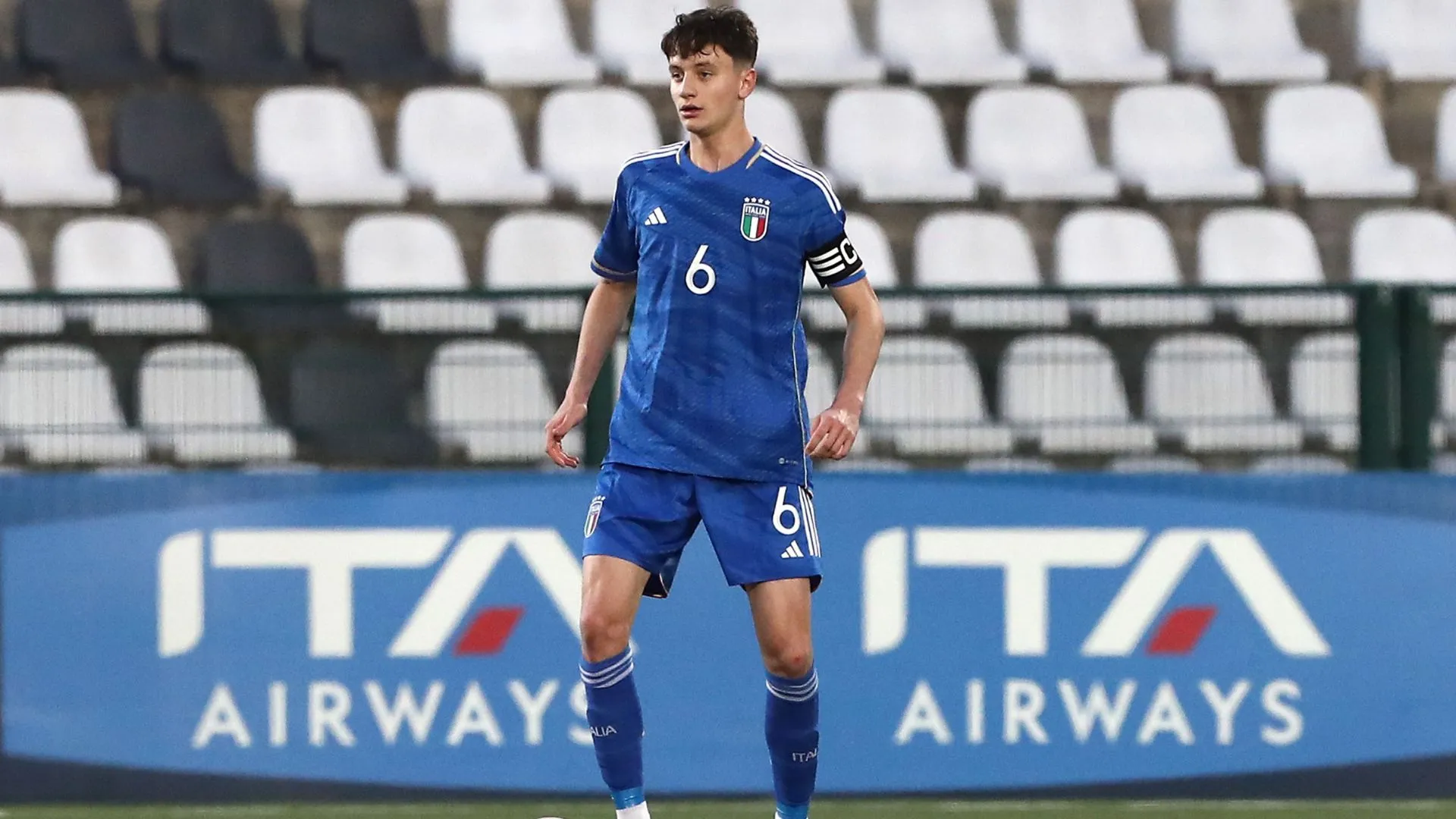 Luca Reggiani jogando pelas seleções de base da Itália (foto: Marco Luzzani/Getty Images)