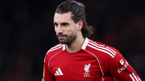 Dominik Szoboszlai em partida do Liverpool. (Photo by Lewis Storey/Getty Images)