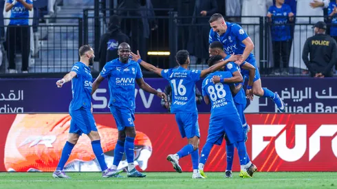 Jogadores do Al-Hilal comemoram gol (Abdullah Ahmed/Getty Images)