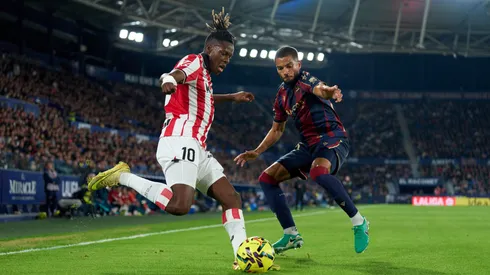 Atacante entra nos planos do Arsenal após sinalização de saída. Foto: Mateo Villalba Sanchez/Getty Images