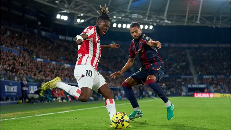 Atacante entra nos planos do Arsenal após sinalização de saída. Foto: Mateo Villalba Sanchez/Getty Images