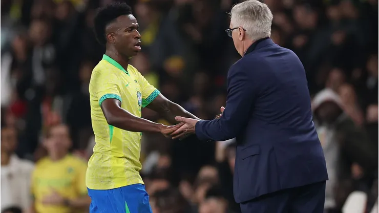 Vini Jr. revela bastidores com Ancelotti. Foto: Ryan Pierse/Getty Images)