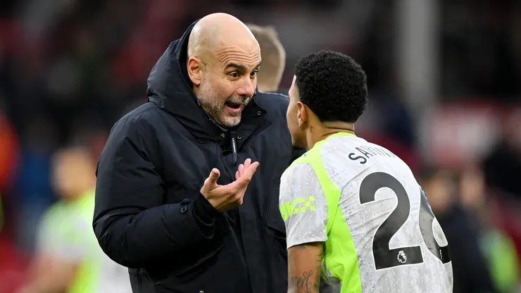 Guardiola e Savinho, do Manchester City. (Foto: Clive Mason/Getty Images)