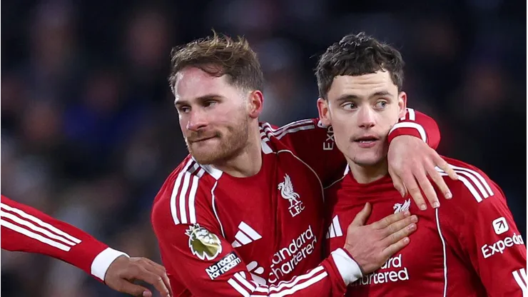 Mac Allister entra na mira do Manchester United. Foto: Clive Rose/Getty Images