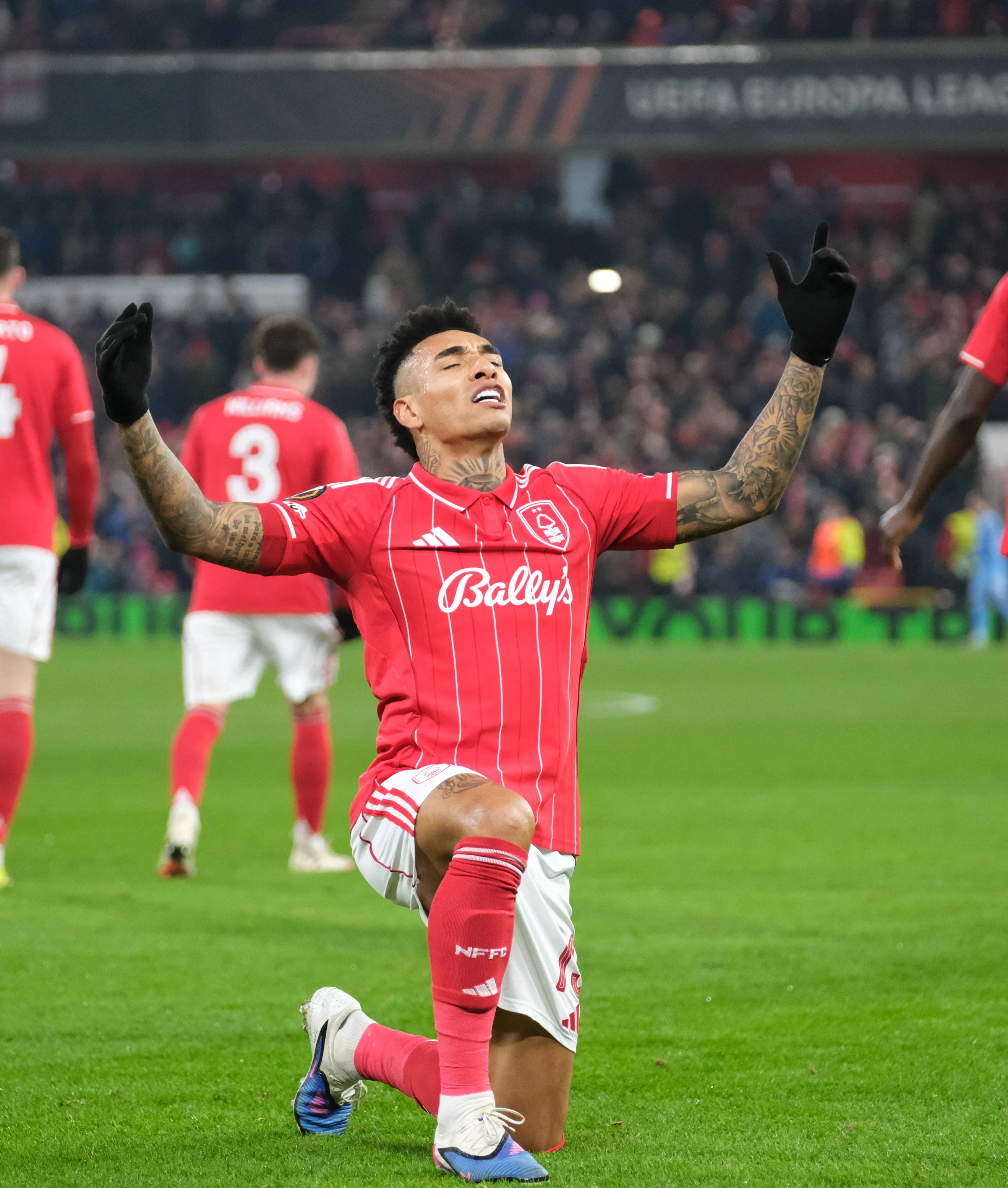 Flamengo tem interesse em Igor Jesus, mas só vai avançar dependendo da situação do Forest na Premier League. Mesmo cenário acontece com Taty Castellanos, do West Ham, segundo jornalista. IMAGO /&nbsp;SOPA Images