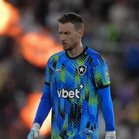 Contestado no Botafogo, Neto tem passagens marcantes na Europa