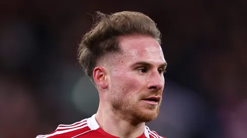 Manchester United não iniciou contatos por Mac Allister, do Liverpool. (Photo by Lewis Storey/Getty Images)