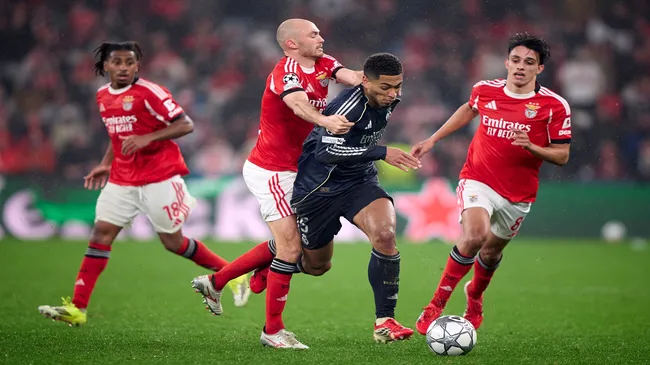 Benfica e Real pela fase de liga da Champions – Jose Manuel Alvarez Rey/Getty Images