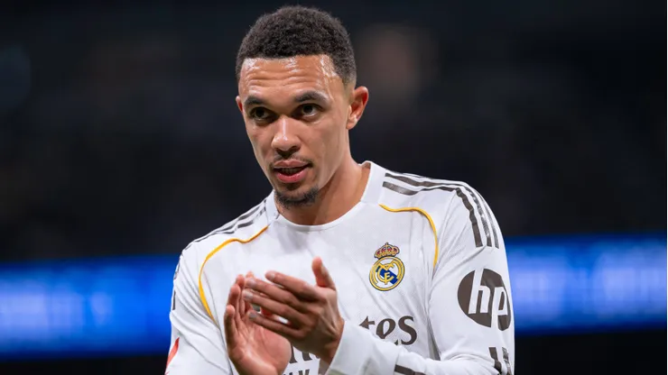 Thomas Tuchel chegou a criticar Alexander-Arnold, mas ex-jogador saiu em defesa do lateral do Real Madrid. Foto: IMAGO / CordonPress