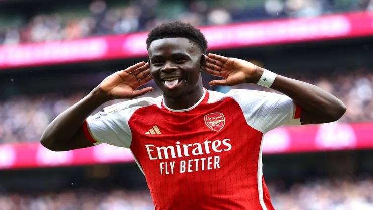 Bukayo Saka renovou com o Arsenal - Clive Rose/Getty Images
