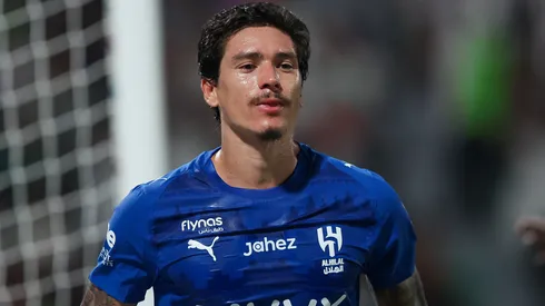 Darwin Núñez em campo com a camisa do Al-Hilal. Foto: Yasser Bakhsh/Getty Images