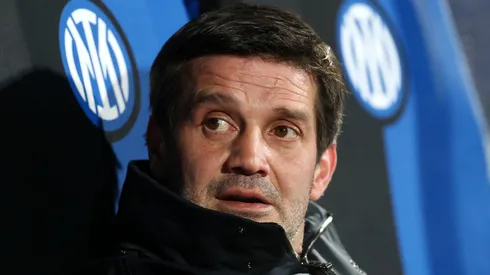 Chivu, técnico da Inter, durante uma partida do time. Foto: Marco Luzzani/Getty Images