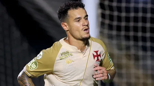 Philippe Coutinho em campo com a camisa alternativa do Vasco. Foto: Buda Mendes/Getty Images