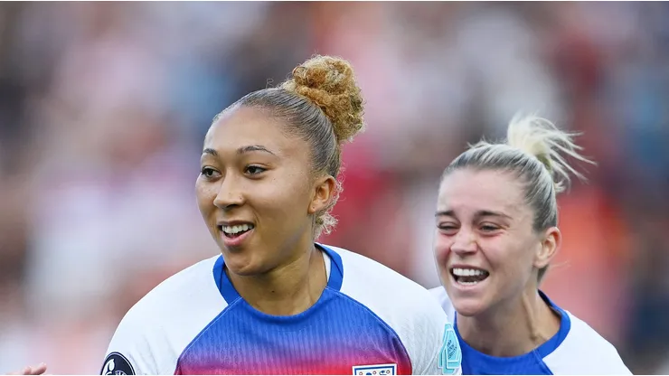 Lauren James pela Inglaterra (Photo by Matthias Hangst/Getty Images)