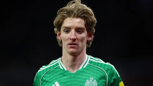 Anthony Gordon iguala marca histórica de Luiz Adriano em noite de gala na Champions. (Foto de Dan Istitene/Getty Images)